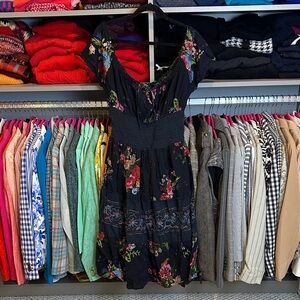 Signature JMB black/red floral smocked waistband oversized midi dress size S